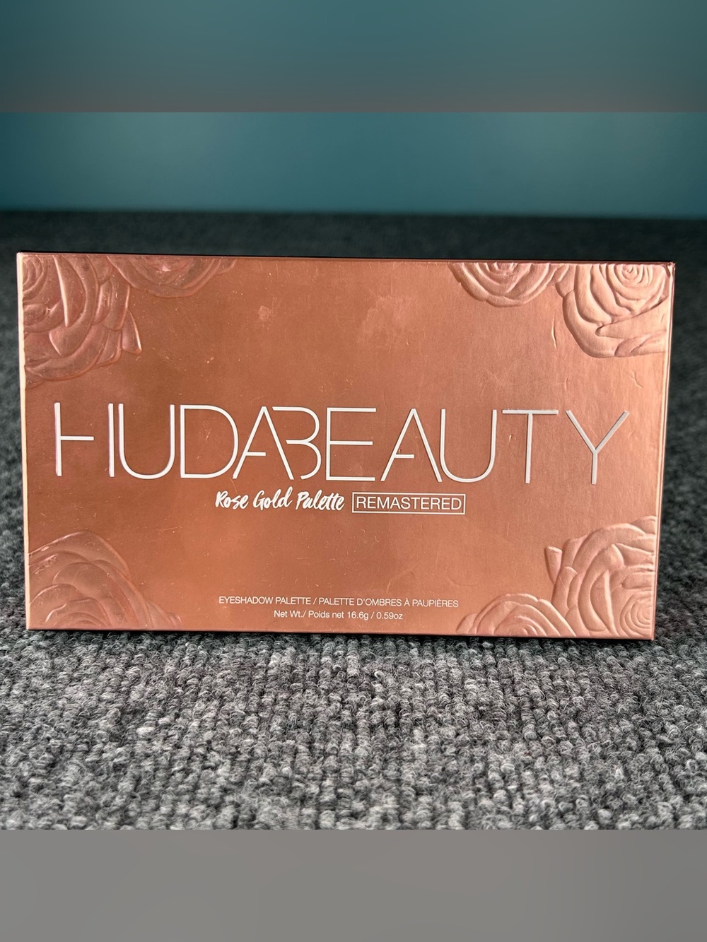 Perfect! HUDA BEAUTY Rose Gold REMASTERED Eyeshadow Palette .59oz New in Box